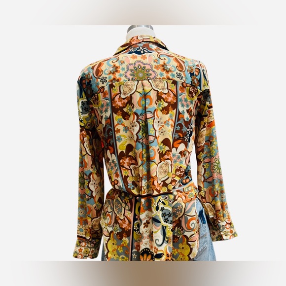 Rose & Olive Vibrant Floral Button Down Shirt - Picture 6 of 6